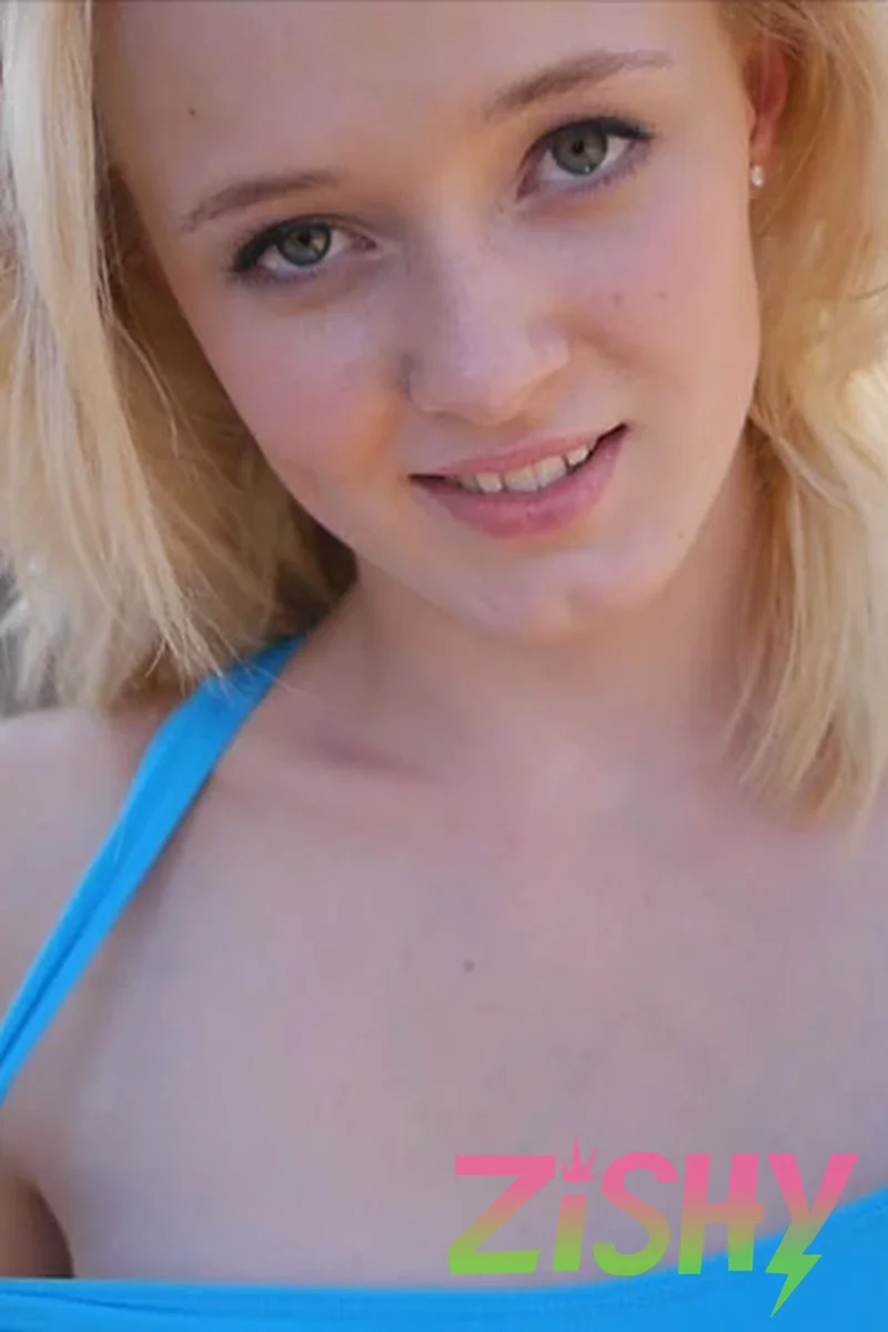 Kenze Thomas Yolo Teen - Screenshot 1 of 4 - Kenze Thomas