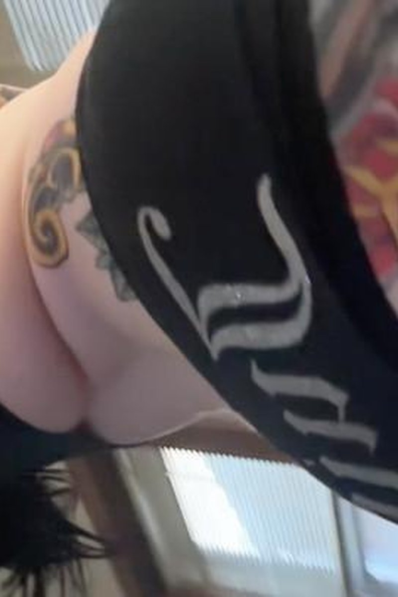Fart Compilation - Screenshot 1 of 4 - Anal