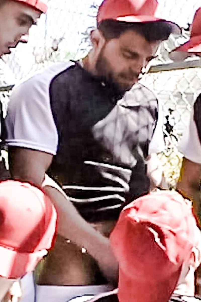 Team Players - Screenshot 1 of 4 - Cumshot