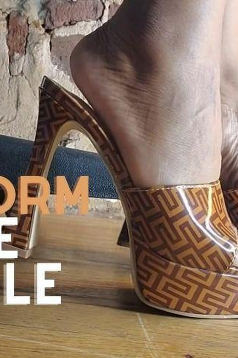 Platform Mule Dangle - Screenshot 1 of 4 - Foot Fetish