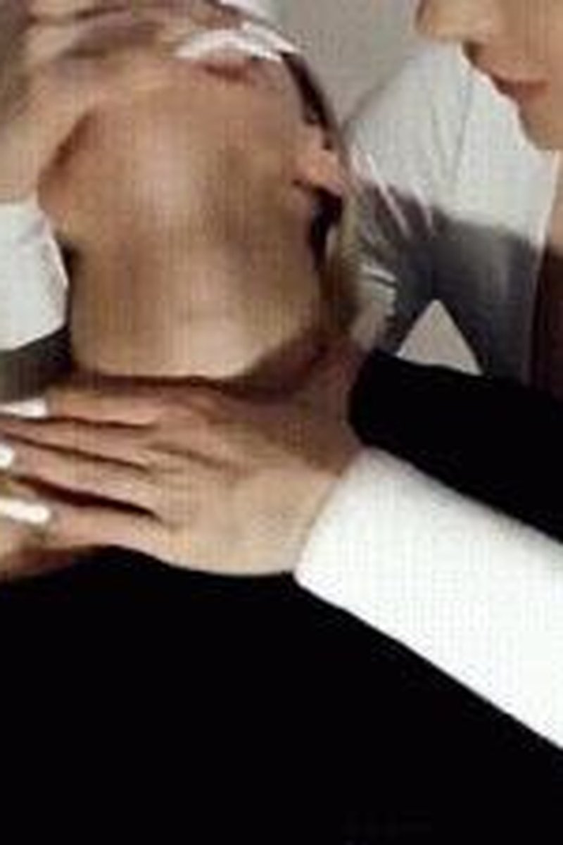 Pretext - Screenshot 1 of 4 - Choking