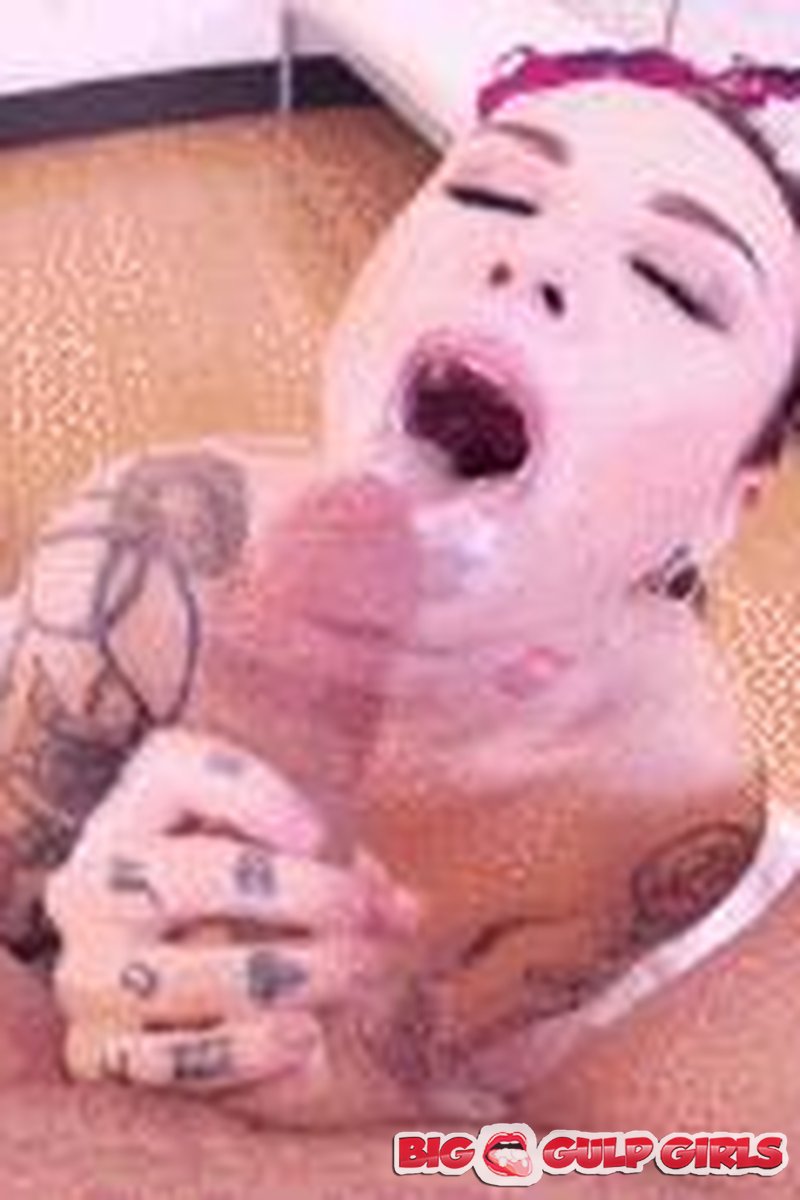 Jizz Hungry - Screenshot 1 of 4 - Brown Hair