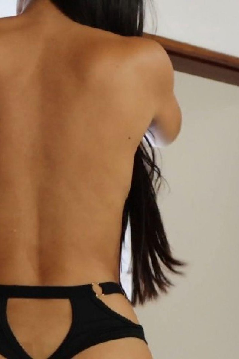 Changing Clothes - Screenshot 1 of 4 - Back Fetish