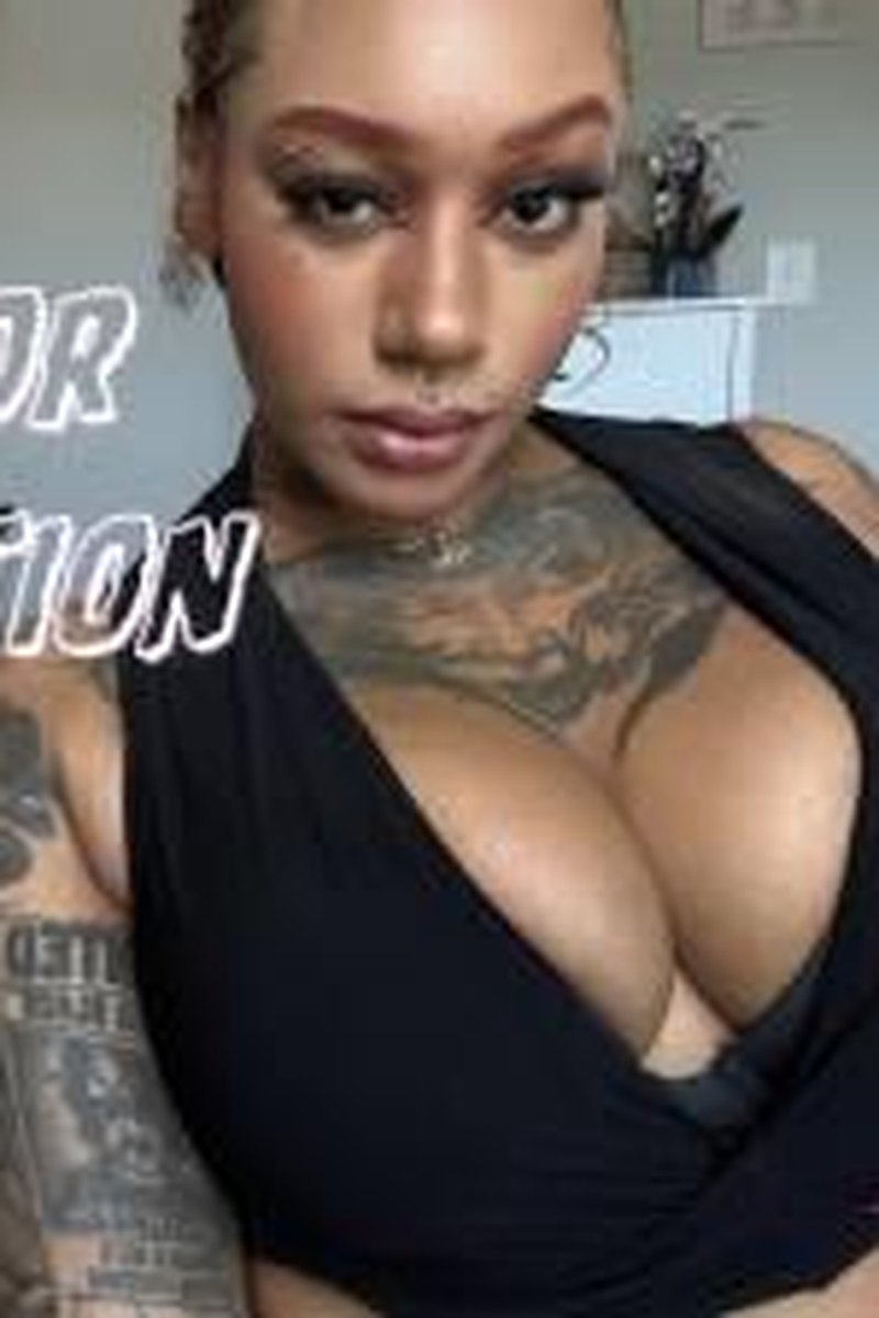 Made For Manipulation - Screenshot 1 of 4 - Body Worship
