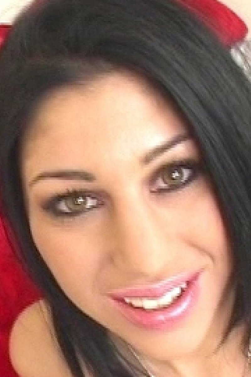 Britney Stevens Loves Getting Used - Screenshot 1 of 4 - Blowjob