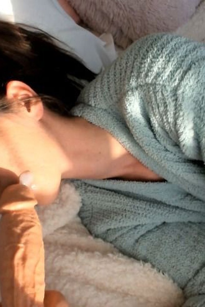 Sneaky Daddy - Screenshot 1 of 4 - Cum In Mouth