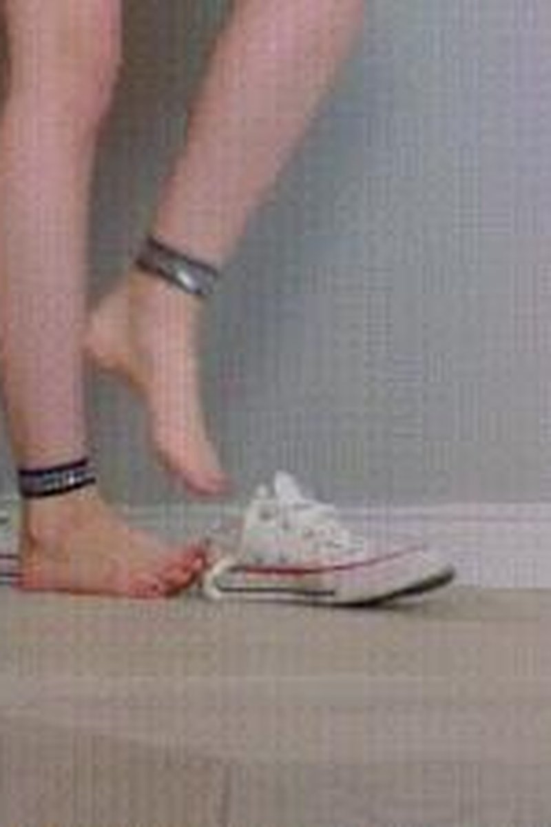 TP-iwantclipspolishmistress-lisa-irritating-step-sister-foot-dominate-her-step-brother-polish-language-4096x2304-4k