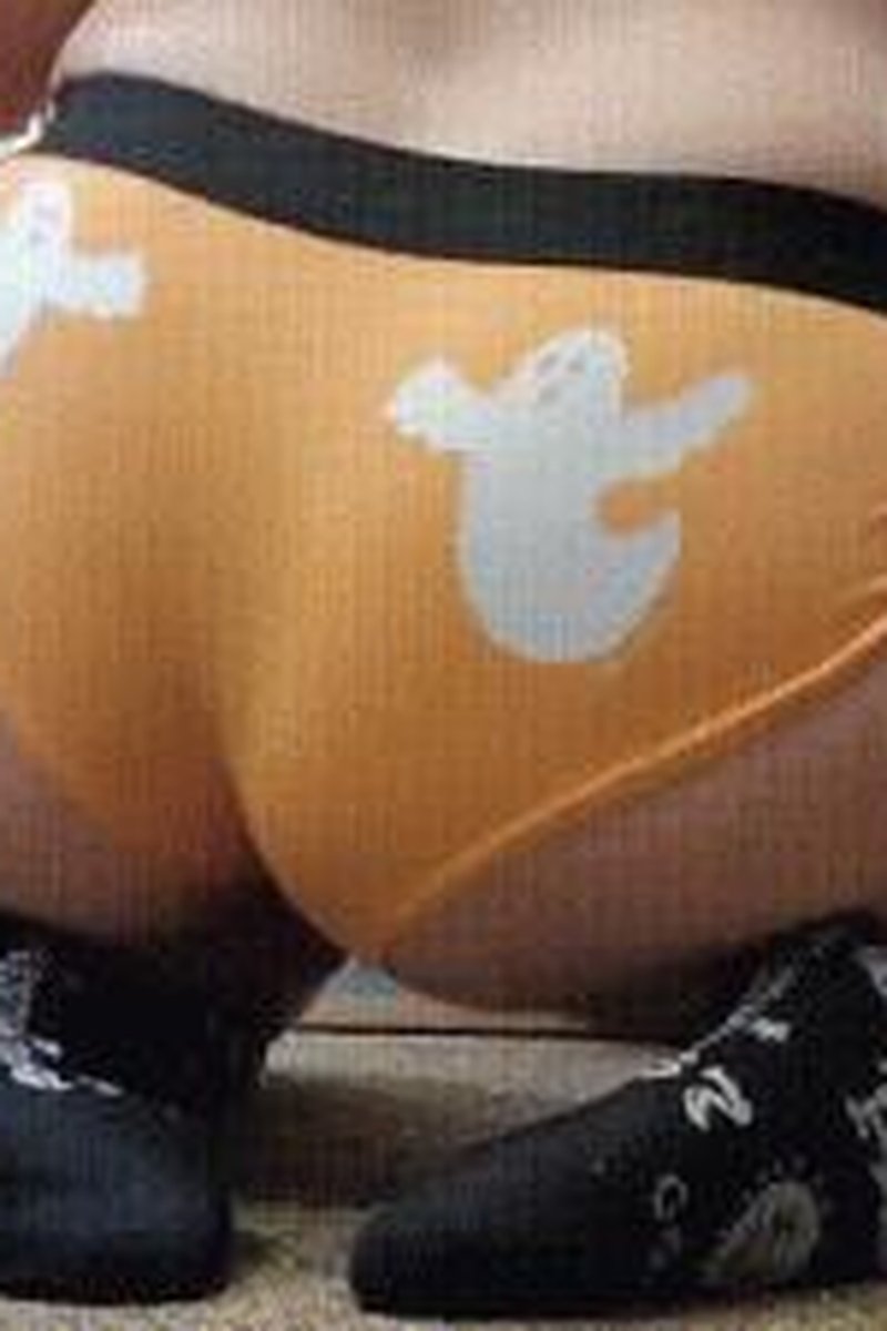 Ghosty Booty Bounce - Screenshot 1 of 4 - Ass Fetish