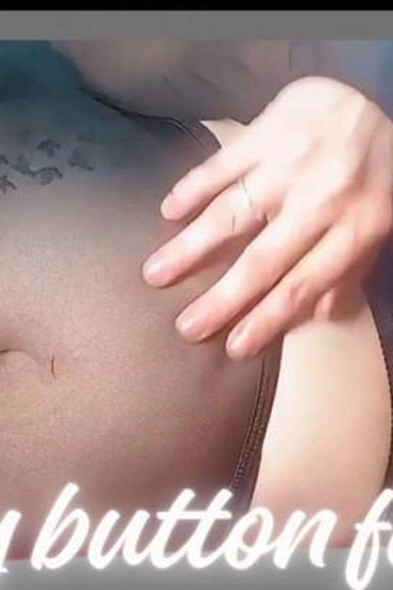 Belly Button Fetish - Screenshot 1 of 4 - Belly Dancing