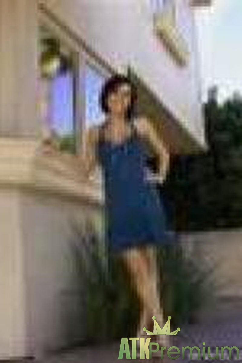 Ruby Rayes - Solo - Screenshot 1 of 4 - Ruby Rayes