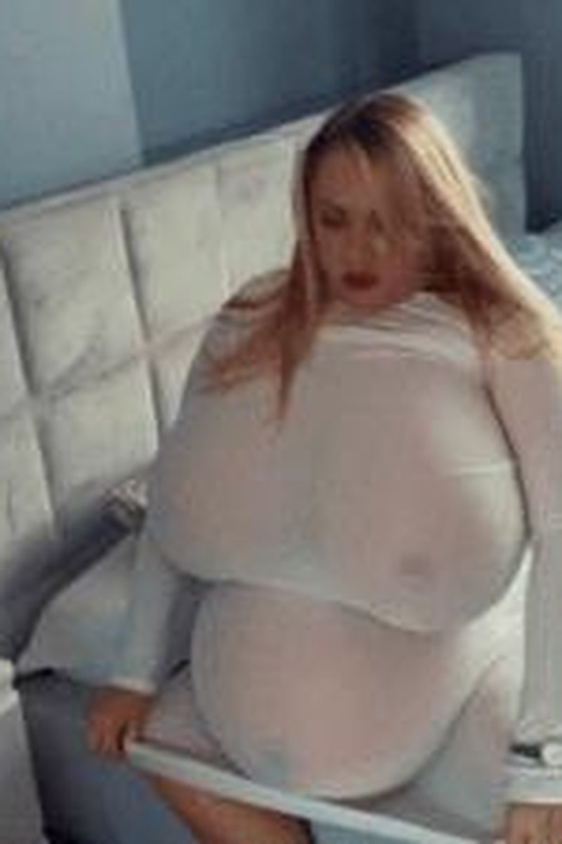 Hormonal Explosion - Screenshot 1 of 4 - Belly Fetish