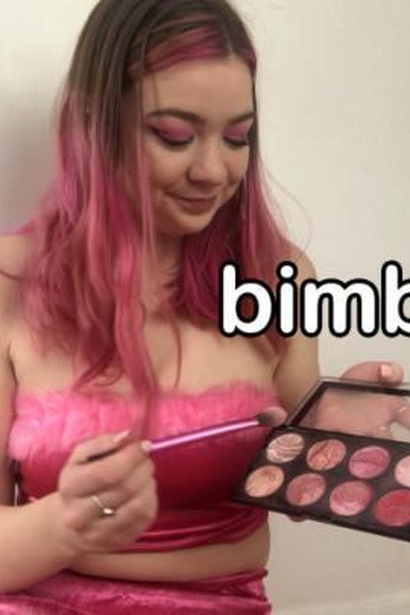 Bimbofication - Screenshot 1 of 4 - Femdom