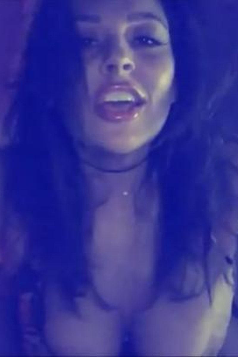 Total Isolation - Screenshot 1 of 4 - Corona Virus