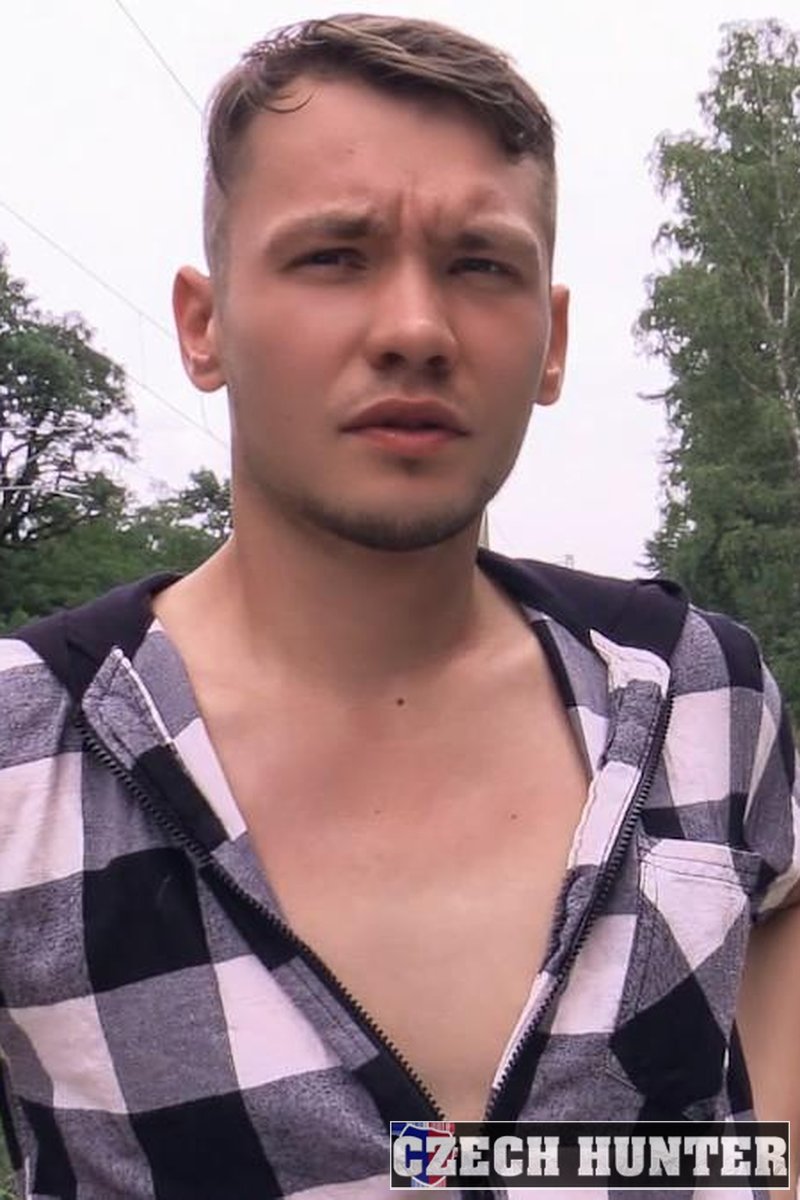 Czech Hunter 806 - Screenshot 1 of 4 - All Sex