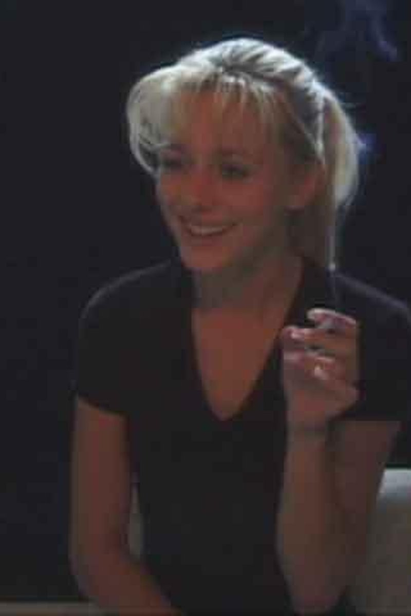 Felicity 1 - Screenshot 1 of 4 - Spanking