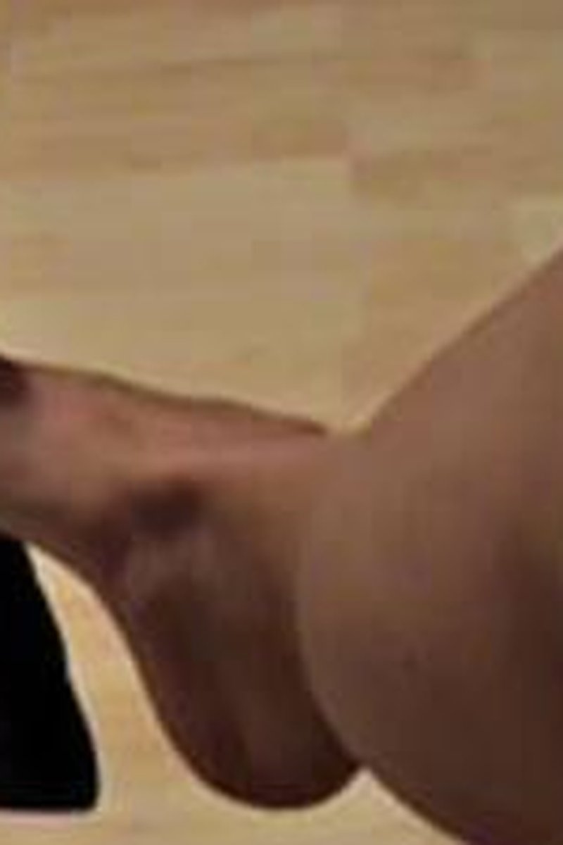 POV Dangle - Screenshot 1 of 4 - Foot Fetish