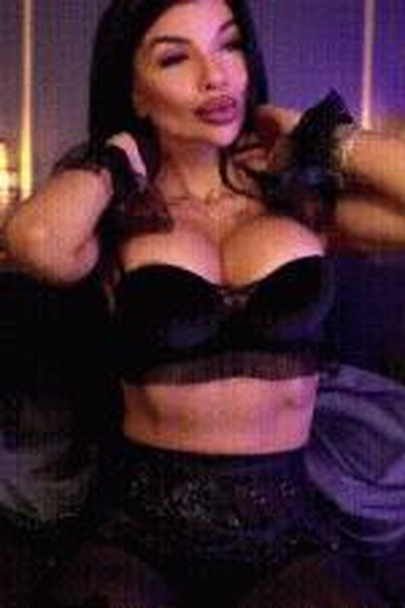 Sensual Moves - Screenshot 1 of 4 - Big Tits