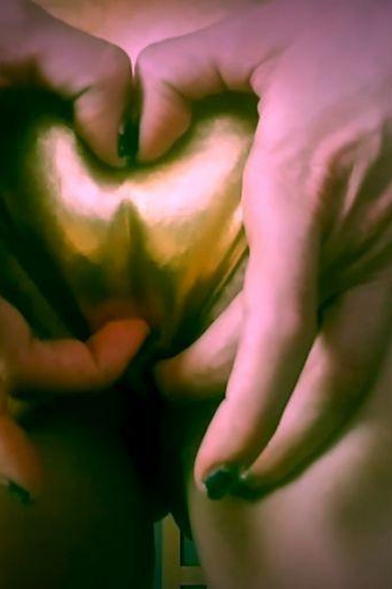 Minge Lover - Screenshot 1 of 4 - Camel Toe