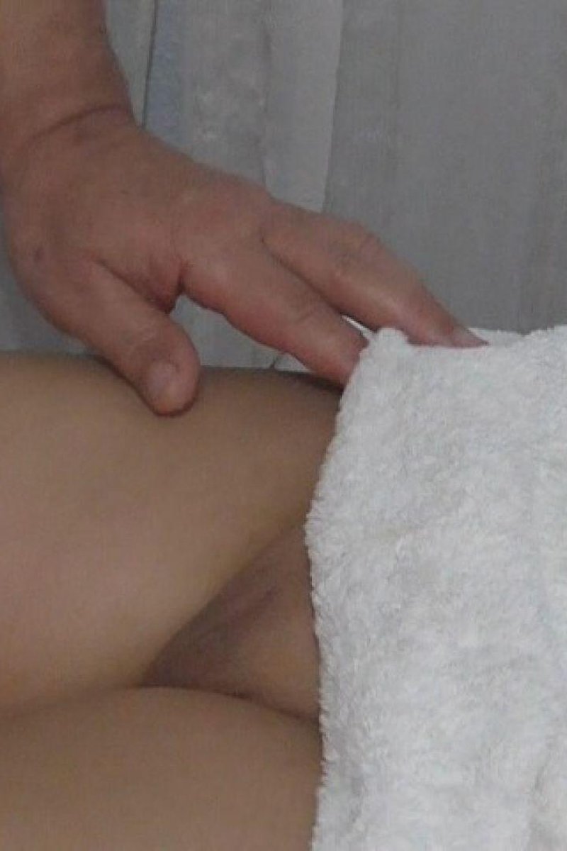 Hip Massage 2 - Screenshot 1 of 4 - Massage