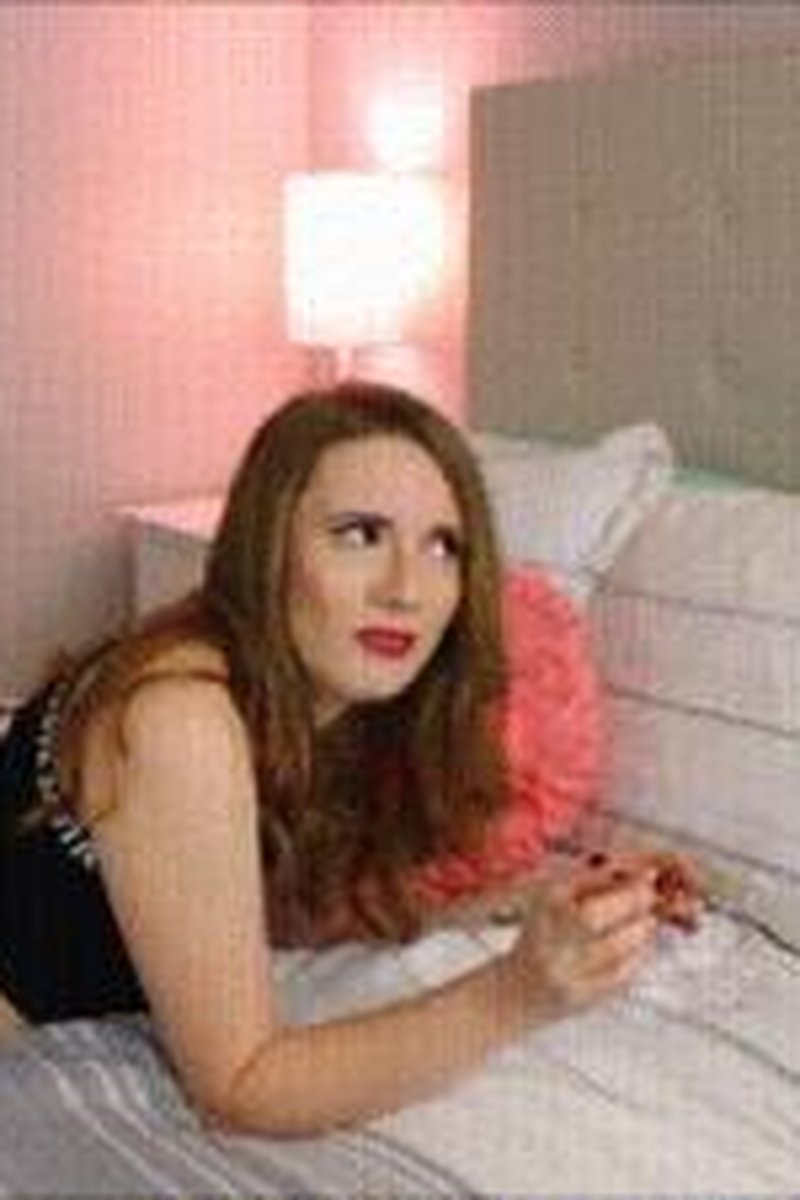 Bed Humper - Screenshot 1 of 4 - Femdom