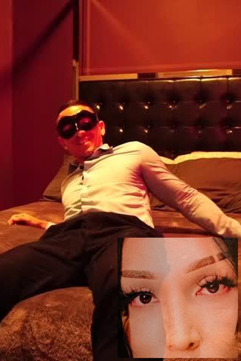 Adam #2 - Screenshot 1 of 4 - Big Dick