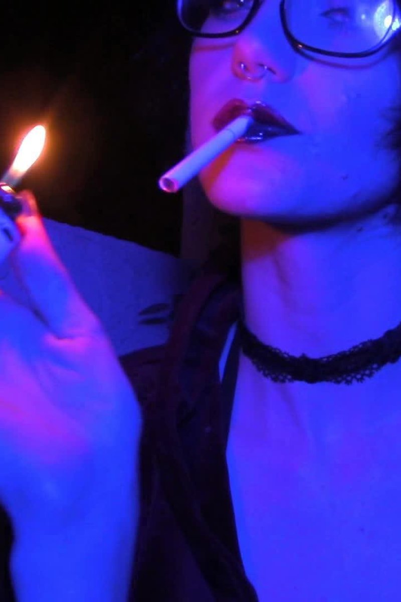 Moody Puffs - Screenshot 1 of 4 - POV