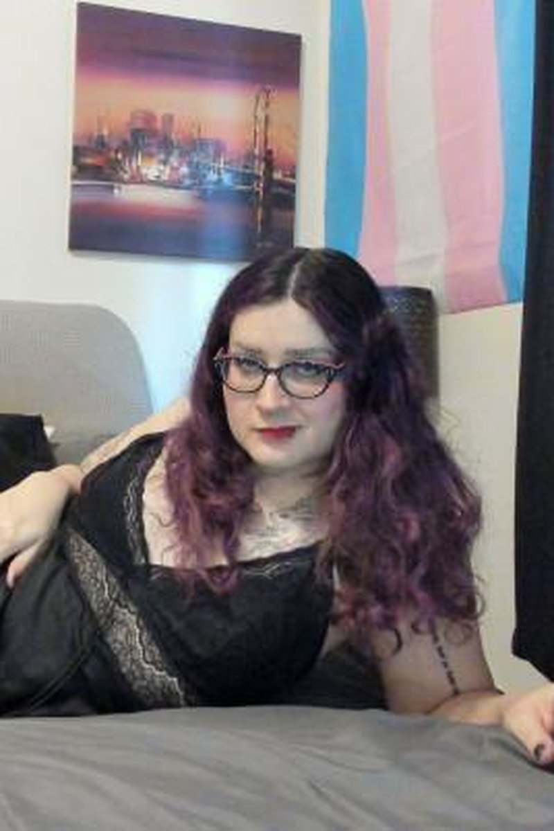 Black Lace - Screenshot 1 of 4 - Anal