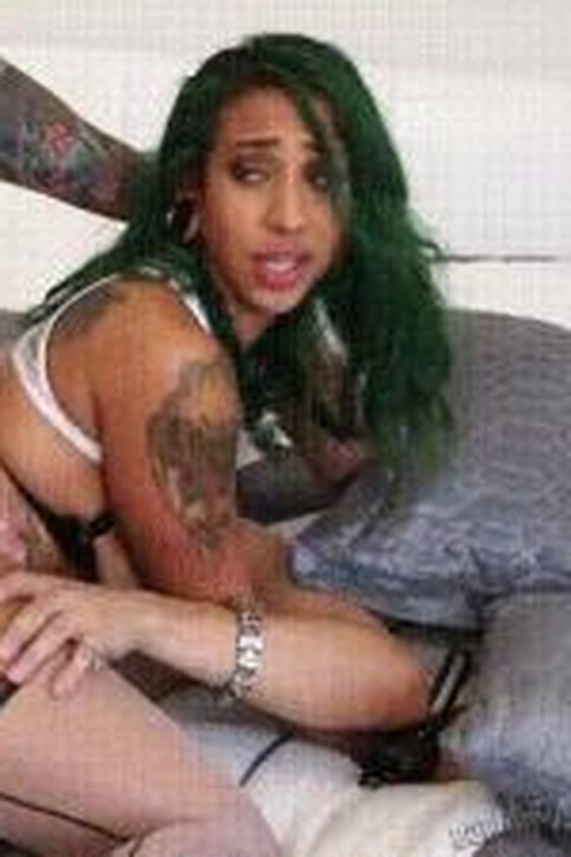 First Time DP - Screenshot 1 of 4 - Anal