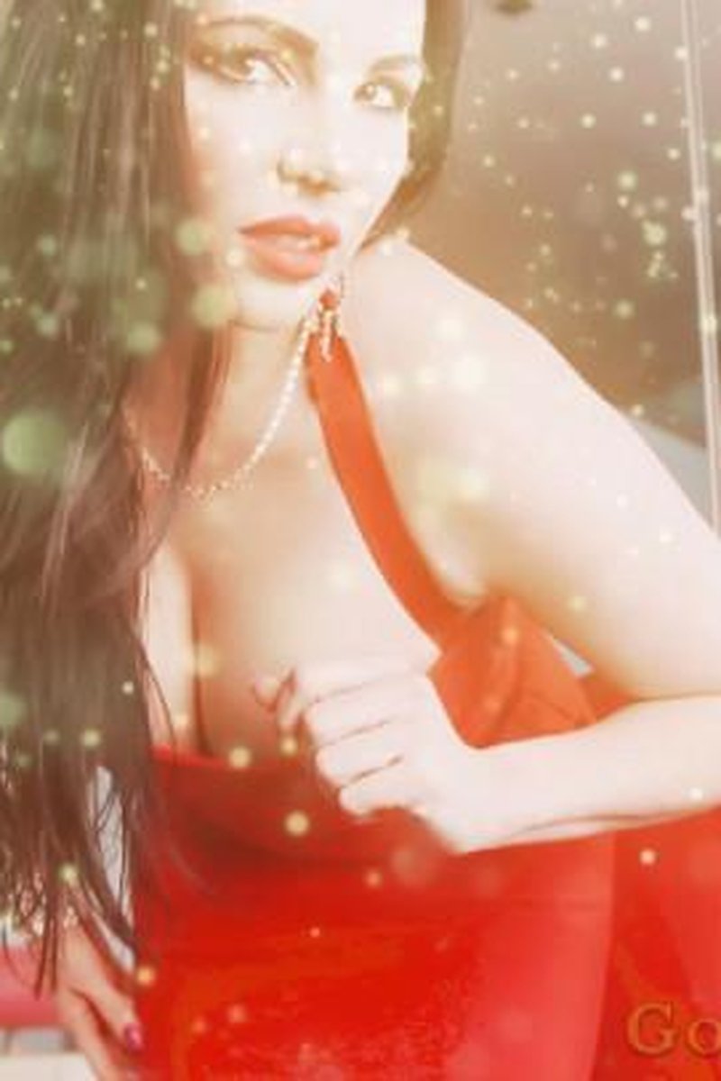 Slide - Screenshot 1 of 4 - Domination