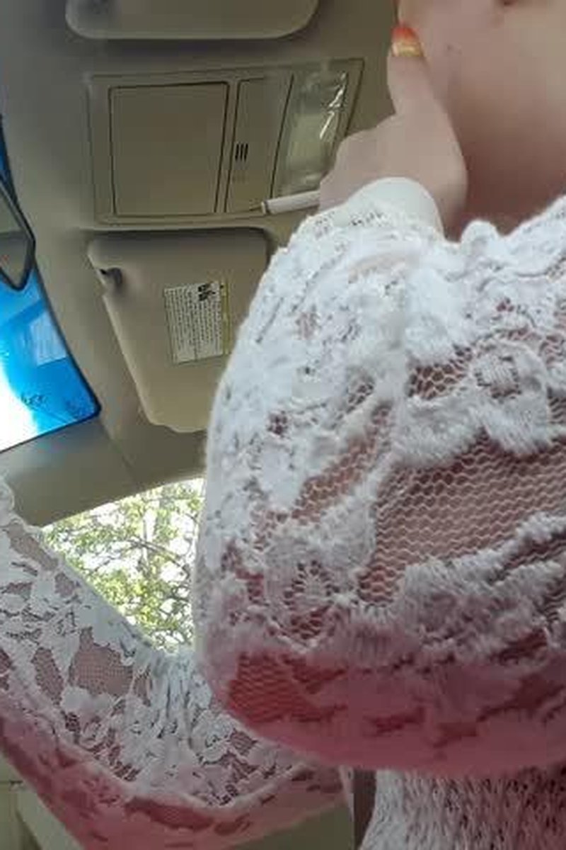 Smoking While Driving - Screenshot 1 of 4 - BBW