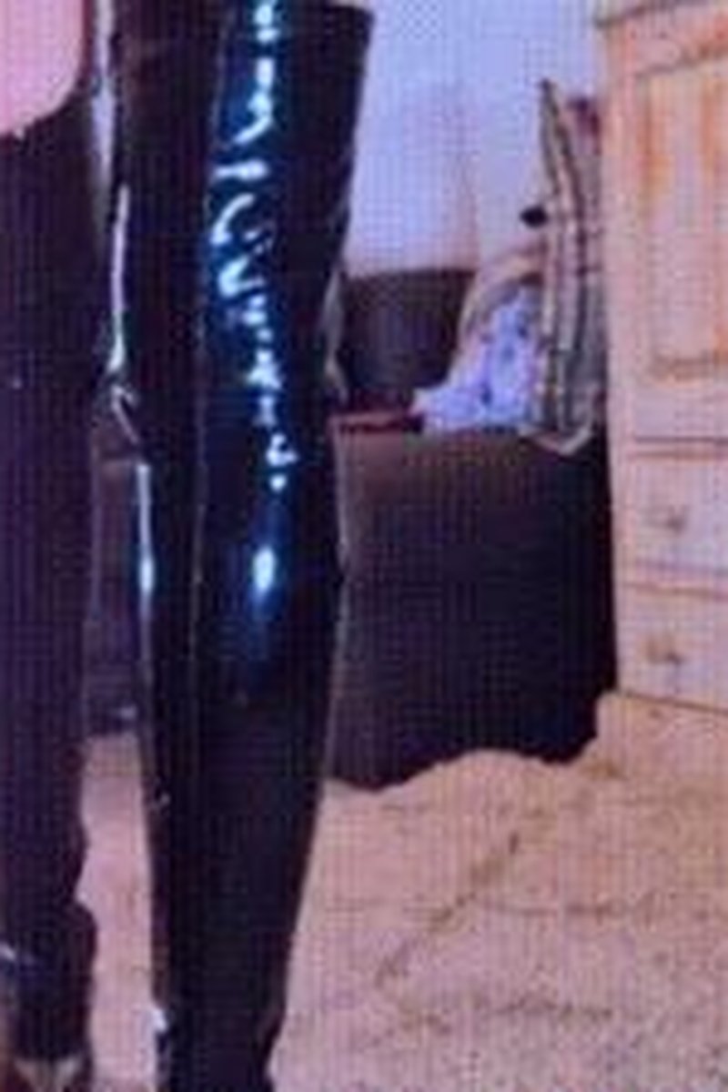 Boot Boy - Screenshot 1 of 4 - Boot Slave