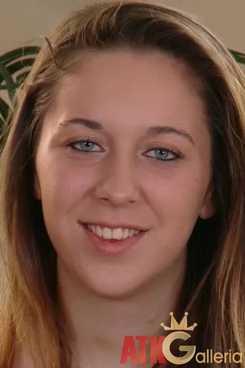 Layla Adams - Interview - Screenshot 1 of 4 - Brown Hair
