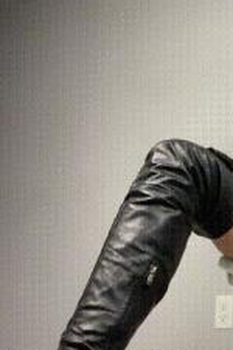 Boot Slave Training - Screenshot 1 of 4 - Boot Slave