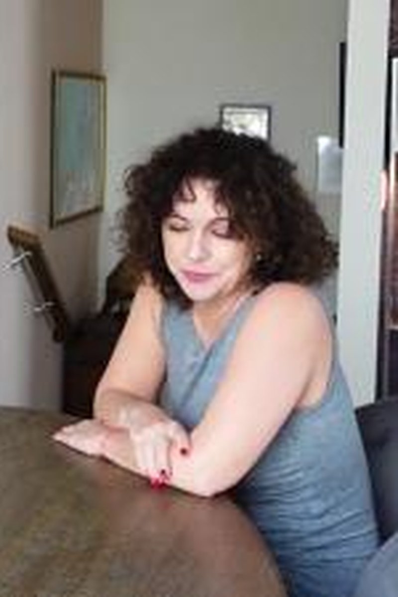 Do MILFs Instead - Screenshot 1 of 4 - Amateur