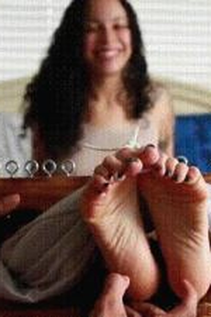 Big Toes Tied In Stocks - Screenshot 1 of 4 - Foot Fetish