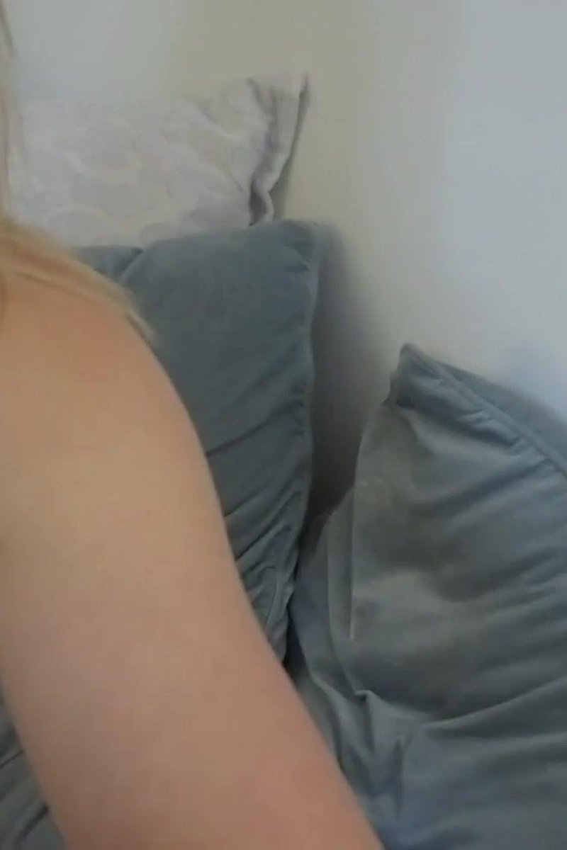 Fishnets ? (Onlyfans) - Screenshot 1 of 4 - Caireen Kinley