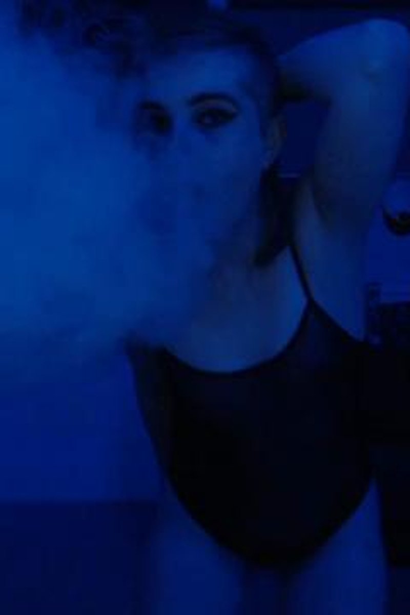 Vape & Tits - Screenshot 1 of 4 - Bitch