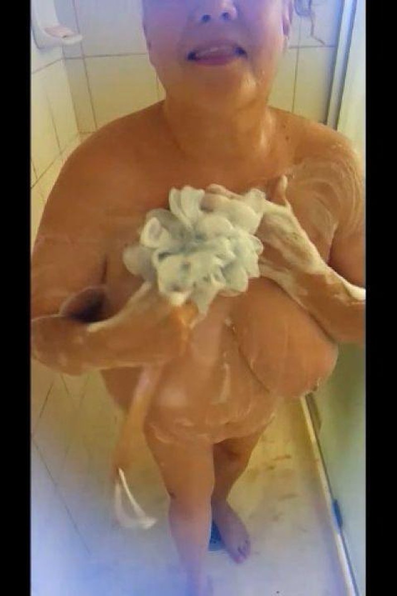 Shower Break - Screenshot 1 of 4 - BBW