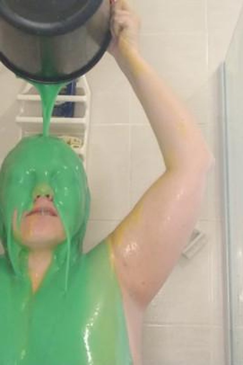Shower Gunge Session - Screenshot 1 of 4 - Nudity Naked