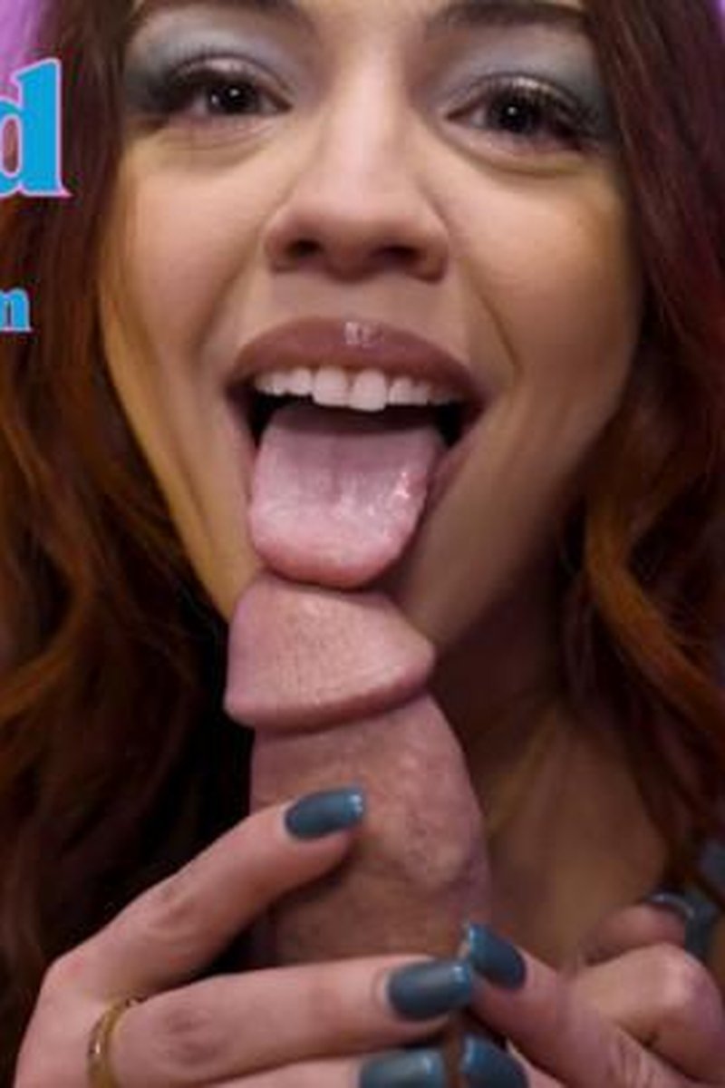 Inserted Scene - Screenshot 1 of 4 - Blowjob