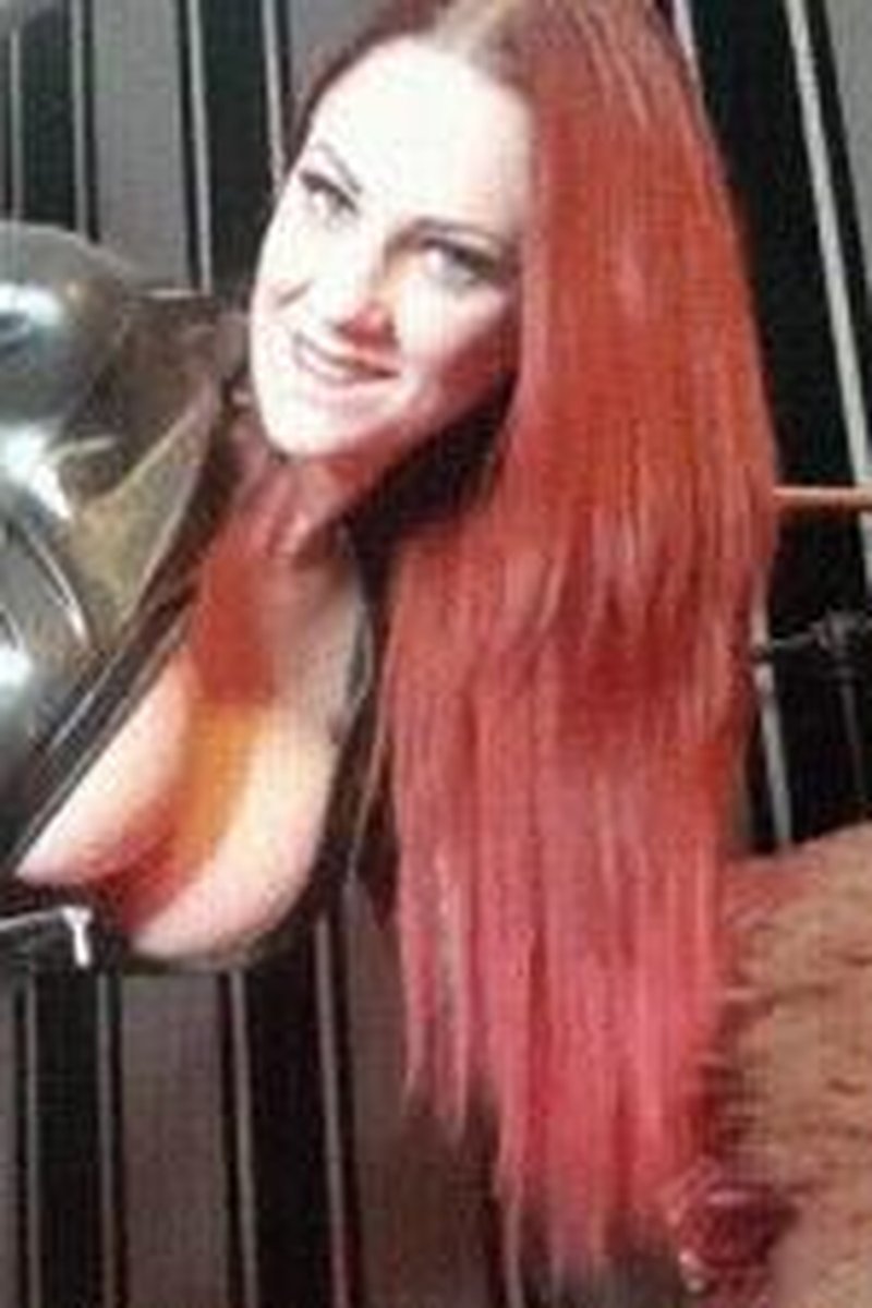 Latex Cam Session! - Screenshot 1 of 4 - Bed Tease