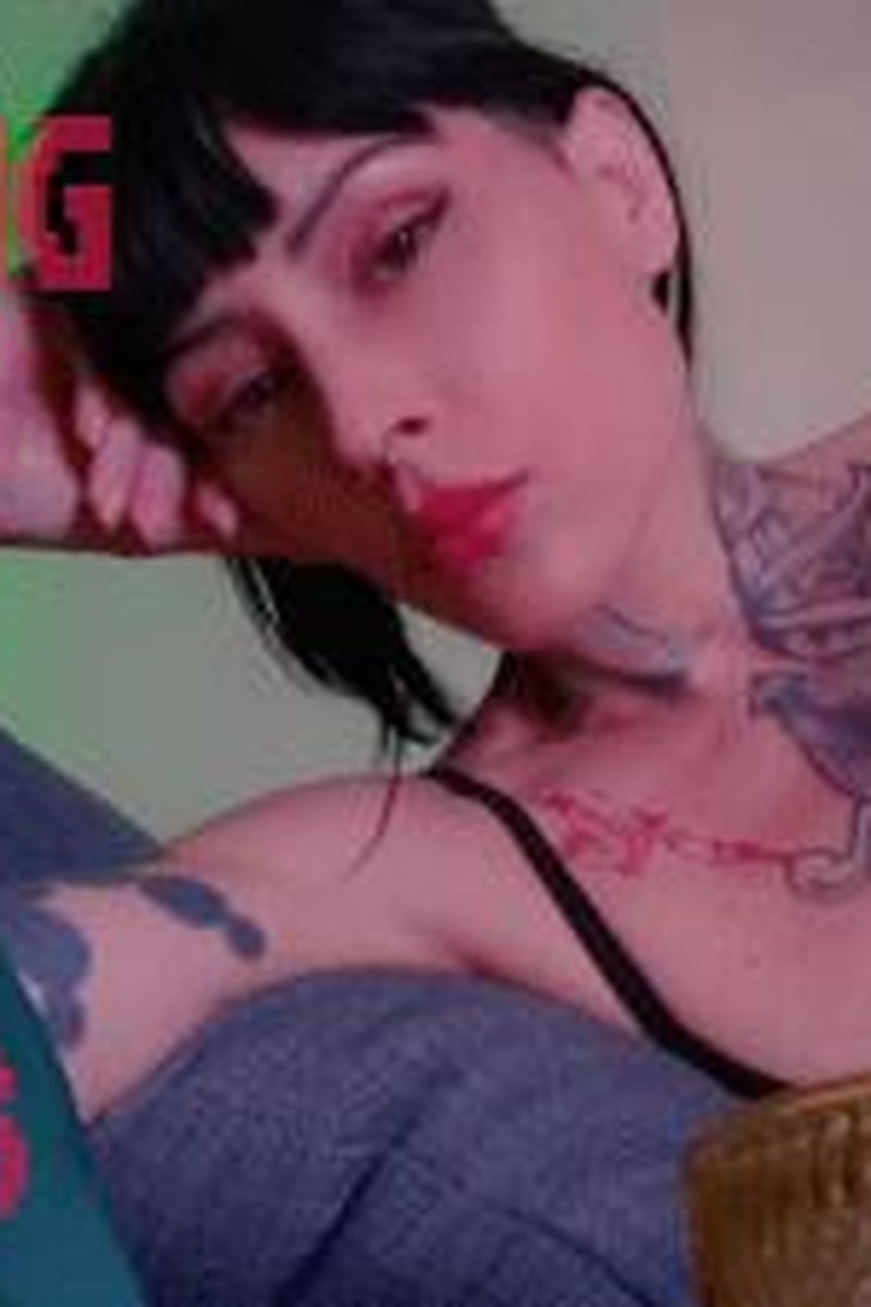 POV Chiacchiero Mentre Sputo Nel Bicchiere - Screenshot 1 of 4 - Dirty Talk