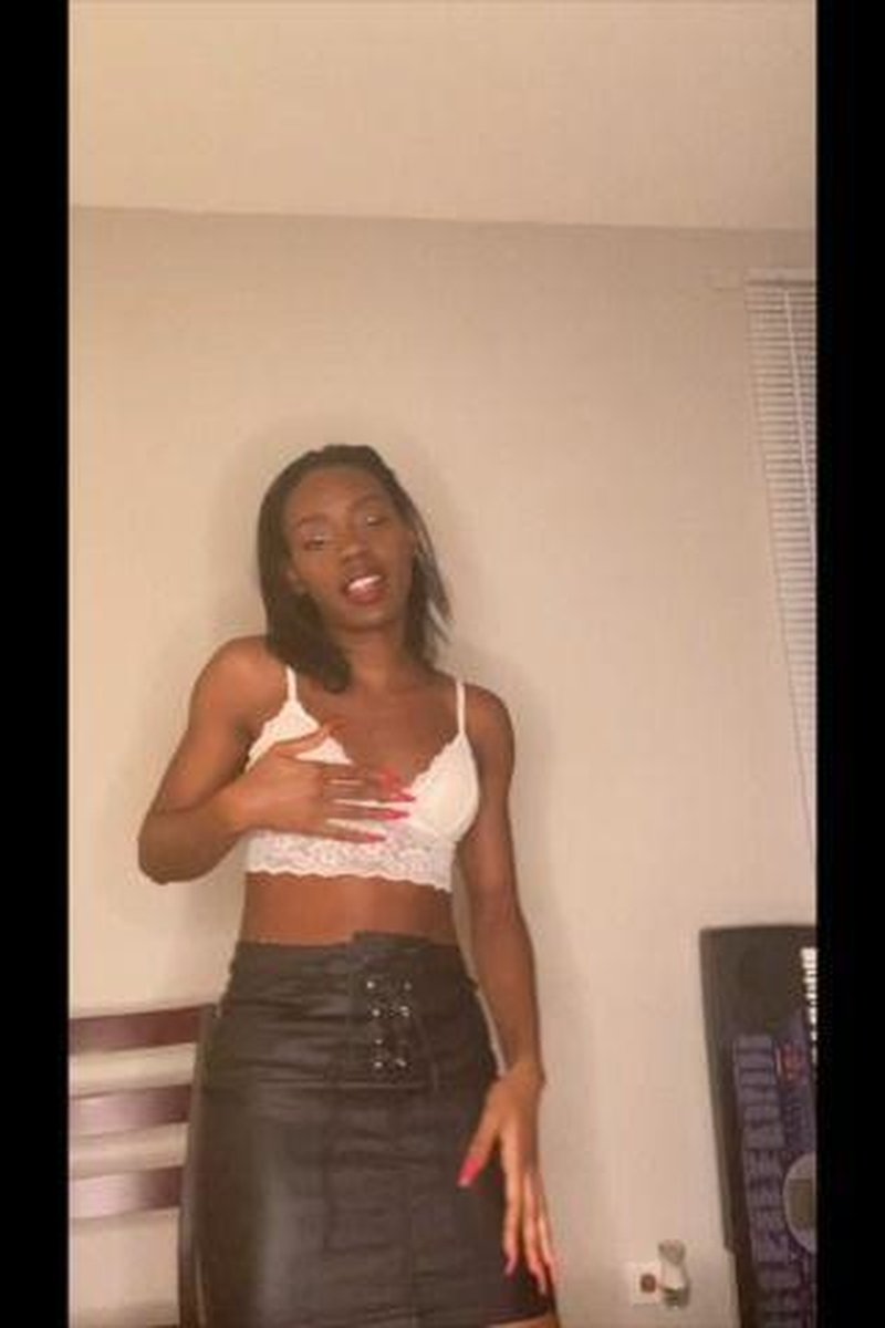 Ebony Goddess Dance - Screenshot 1 of 4 - Ass Worship