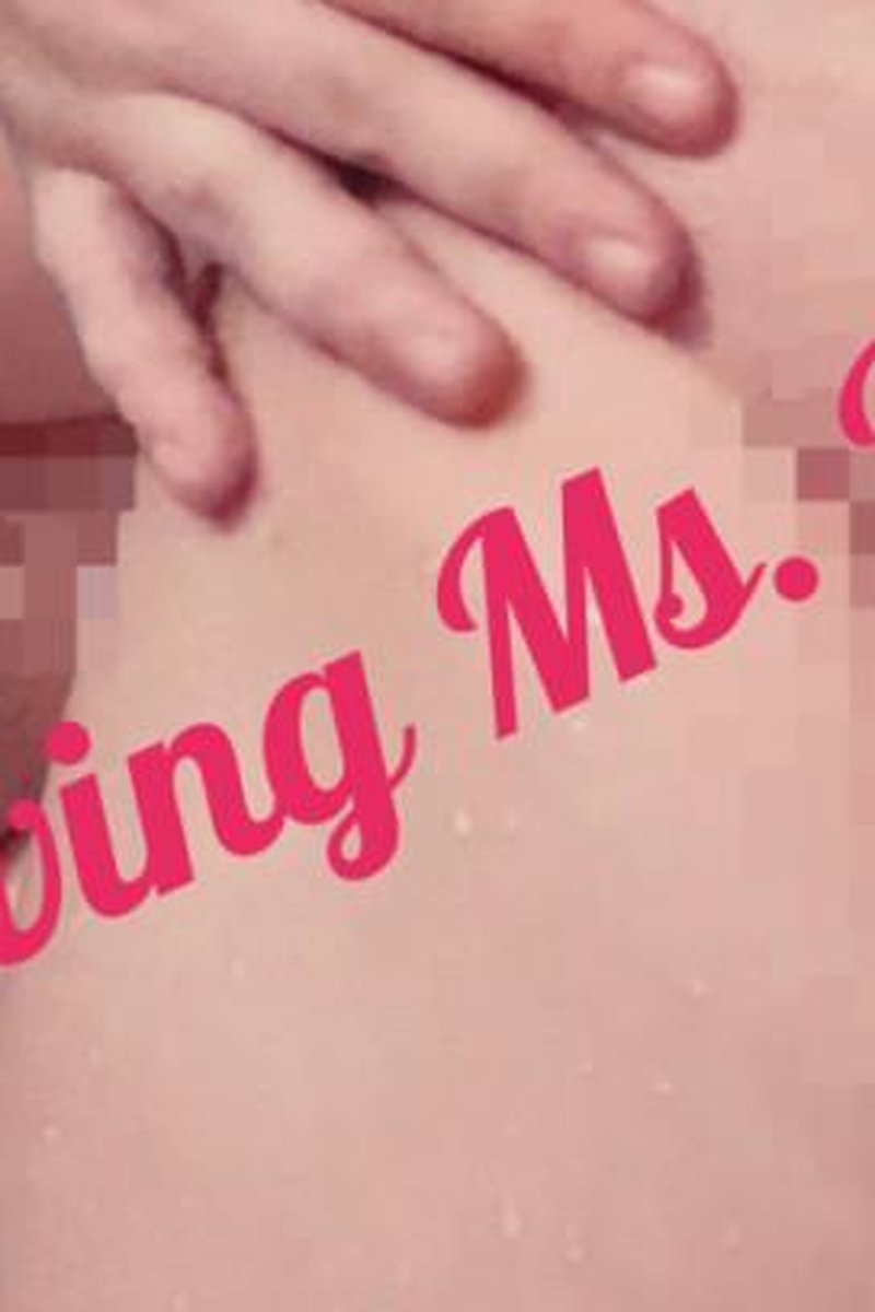 Shaving Ms. Kitty - Screenshot 1 of 4 - Hairless Pussy