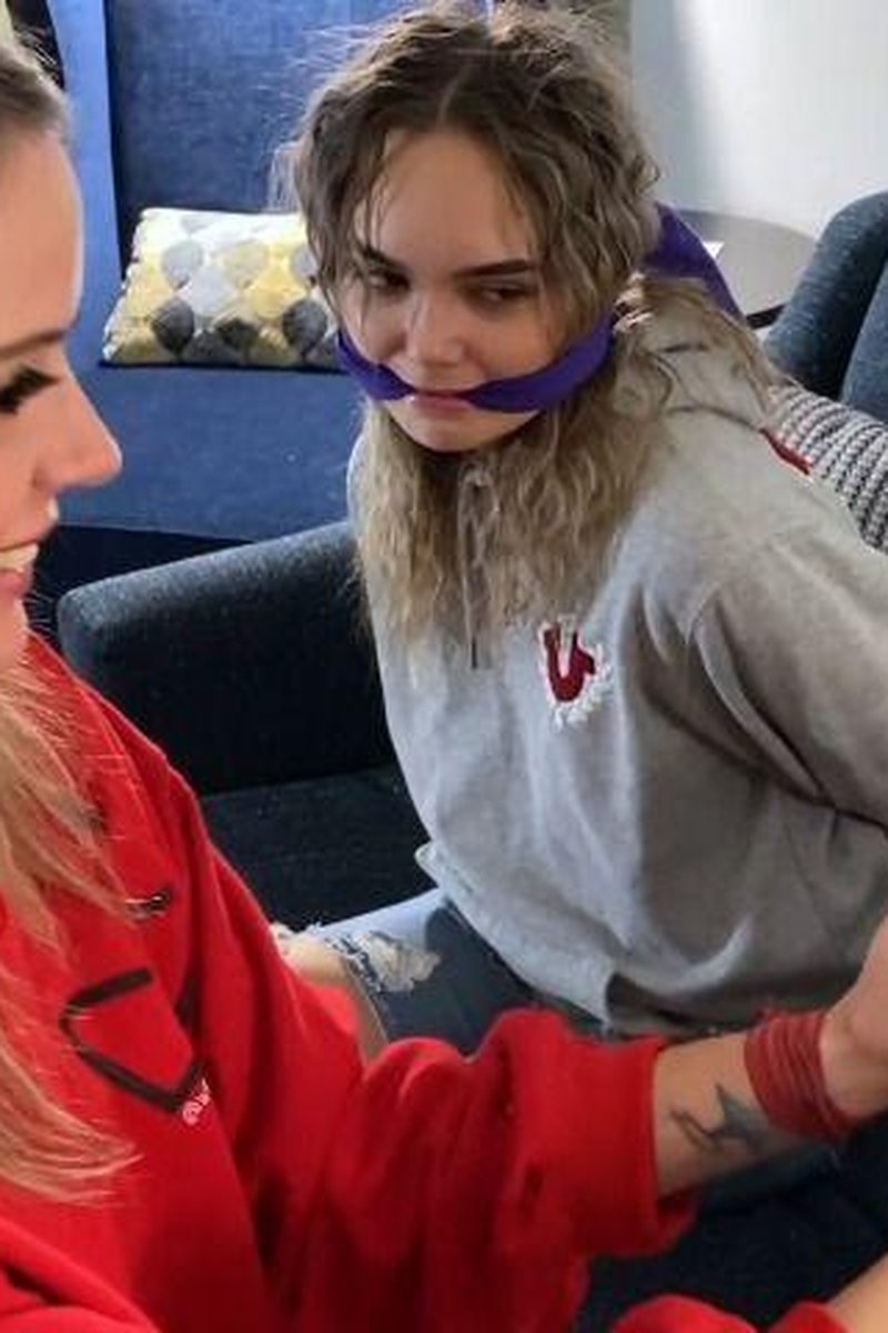 Winter Break - Screenshot 1 of 4 - Bondage