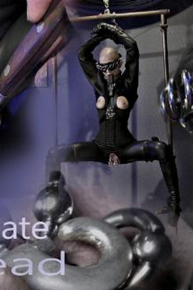 Delicate Spread - Screenshot 1 of 4 - Adult