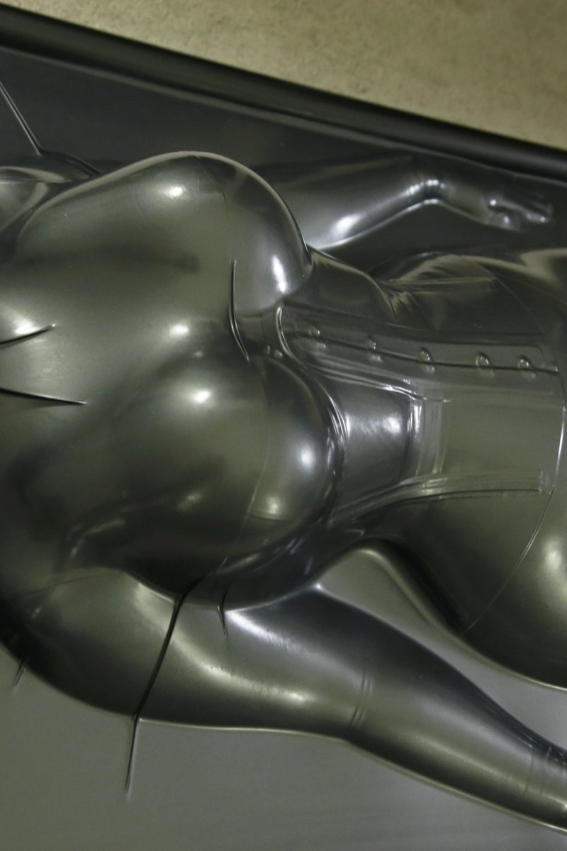 Vacbed Time - Screenshot 1 of 4 - Bondage