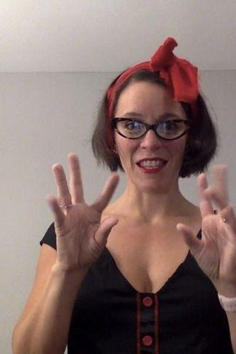 Tickle Tease - Screenshot 1 of 4 - Brown Hair
