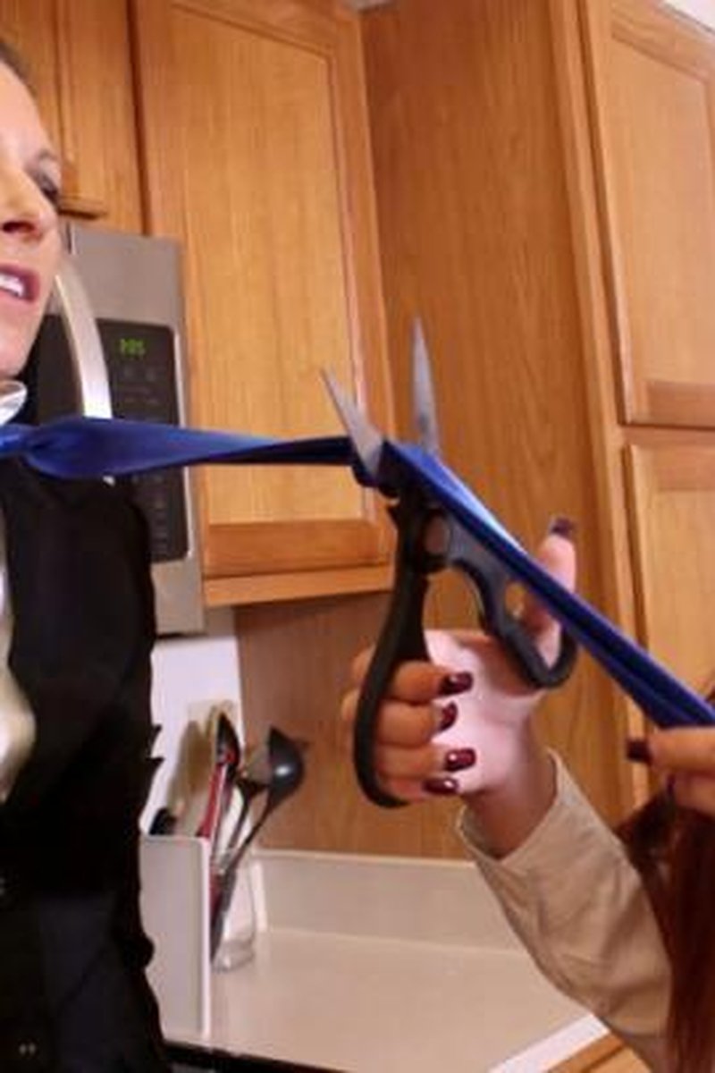 Tie Slave Roxy - Screenshot 1 of 4 - Button-Up Shirt