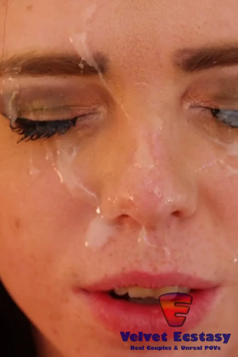 Facial Ecstasy 3 - Screenshot 1 of 4 - Dirty Talk
